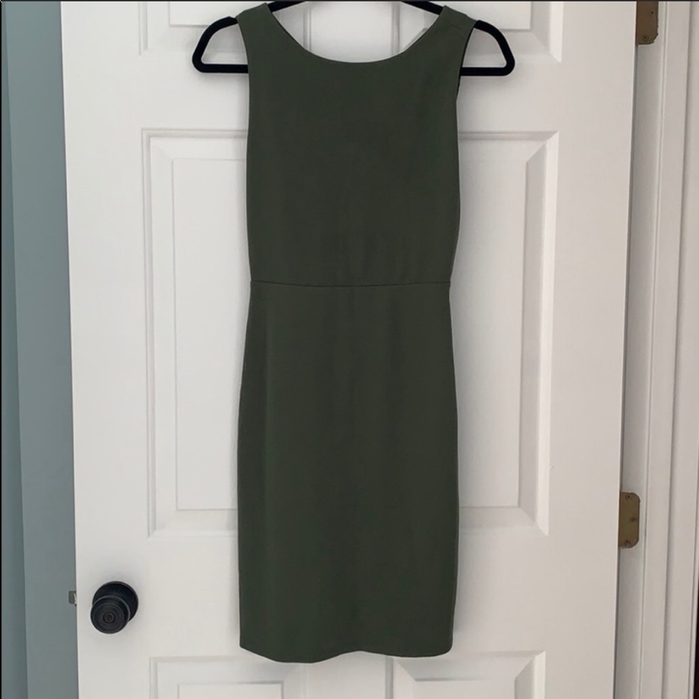 Alice and Olivia olive green dress size 4